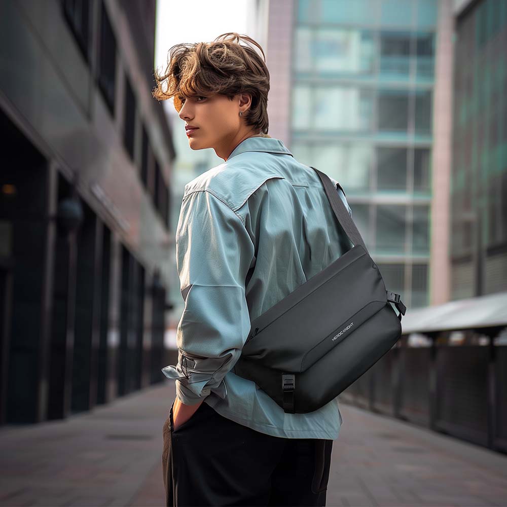 HK Water Repellent Messenger B - Hydration Pack Outdoor 评论和价格